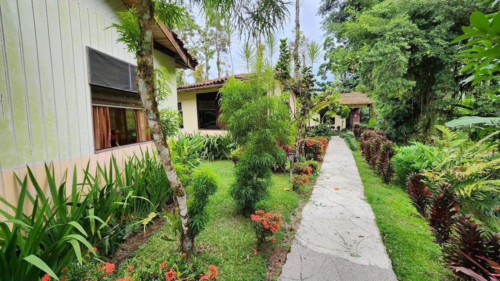 Hotel Kokoro Mineral Hot Springs La Fortuna Exterior photo